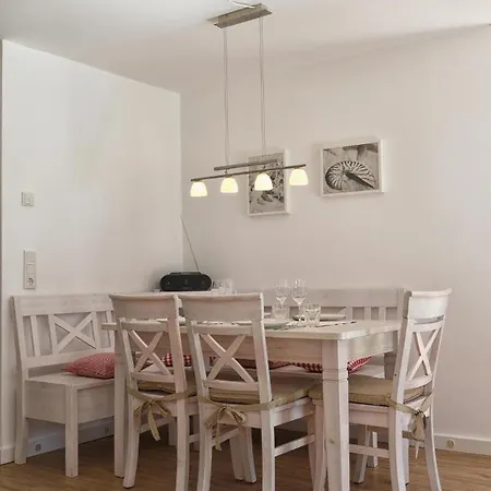 Stadtwohnung 2 *
